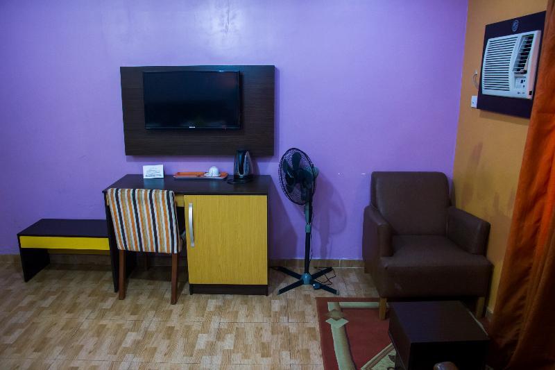 Downtown Royal Hotel Ikeja Exterior foto